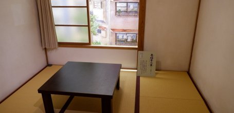 Tokiwaso Manga Museum (Tokyo), Replica of Room 16