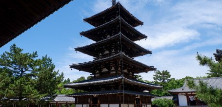 Horyu-ji (Ikaruga), 5-stories pagoda in Sai-in Garan
