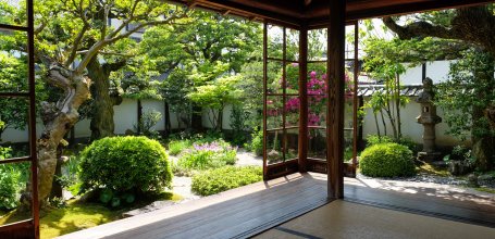 Lafcadio Hearn Memorial Museum (Matsue), View on the samurai residence's Japanese garden in spring
