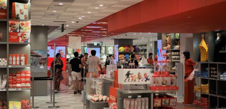 Nintendo Kyoto (Takashimaya), View inside the official shop