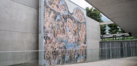 Garden of Fine Arts, Kyoto, Ceramic tiles reproduction of The Last Judgment by Michelangelo