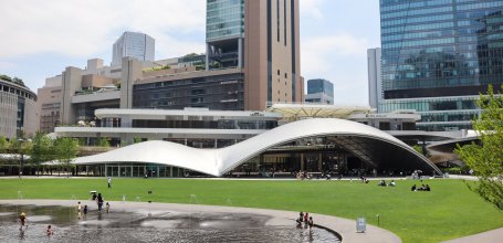 Grand Green Osaka (Umeda), View on the pond and the canopy of Umekita Park in summer
