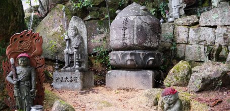 Mount Misen (Miyajima), Buddhist statues
