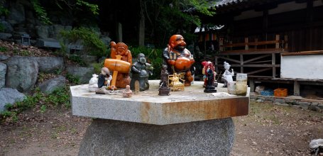 Ishite-ji (Matsuyama, Shikoku), Statues of the 7 Lucky Gods