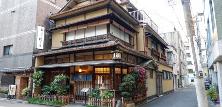 Takemura kissaten (Kanda, Tokyo), Overview of the century-old building