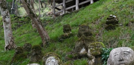 Arashiyama (Kyoto), Rakan statues at Otagi Nenbutsu-ji temple