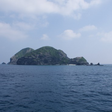 Zamami Island (Okinawa), View on the Kerama archipelago from the ferry 2