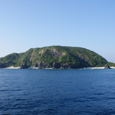 Zamami Island (Okinawa), View on the island from the departing ferry