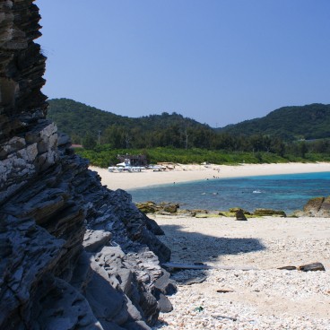 Zamami Island (Okinawa), White sand beach and tourist facilities
