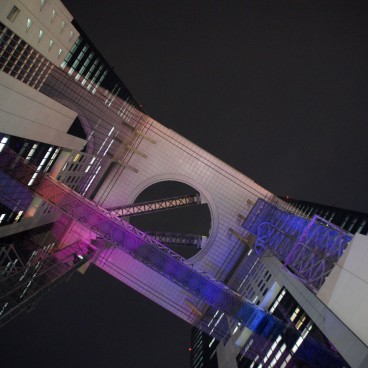 Umeda Sky Building (Osaka), Bottom view of the observatory