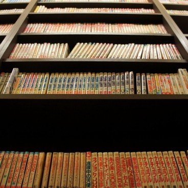 International Manga Museum in Kyoto, Manga bookshelves 2