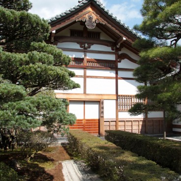 Ginkaku-ji, Kuri-Daigenkan building at the entrance