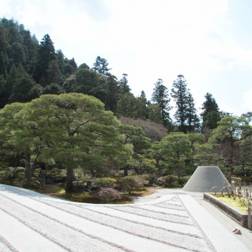 Ginkaku-ji, View on the dry garden and Kogetsudai sand cone