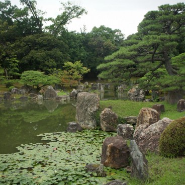 Nijo Castle (Kyoto), Pond in Ninomaru Garden 2