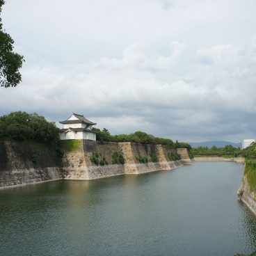 Osaka Castle, View on the moats and a turret