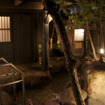 Hyotan Onsen in Beppu, Outdoor pool at a private family bath
