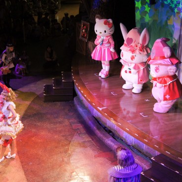 sanrio-puroland-hello-kitty-tokyo-12