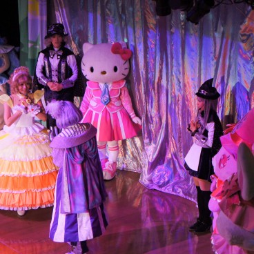 sanrio-puroland-hello-kitty-tokyo-13