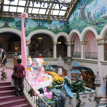 sanrio-puroland-hello-kitty-tokyo-7