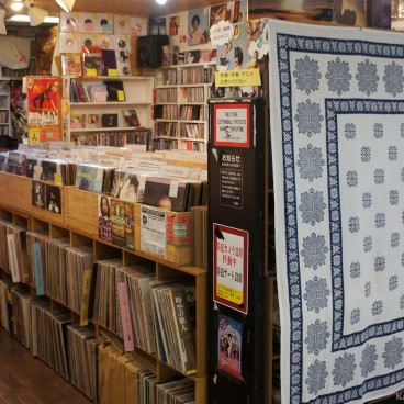 Nakano Broadway (Tokyo), Music store
