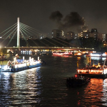 Tenjin Matsuri in Osaka, Nightly boat parade