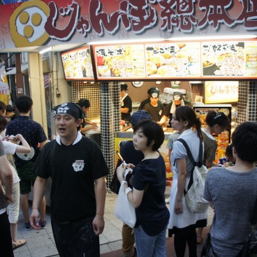 Tenjin Matsuri in Osaka, Takoyaki food stall