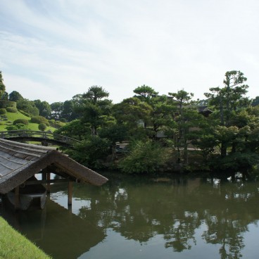 Koraku-en (Okayama), View on the Japanese garden and the main pond 3