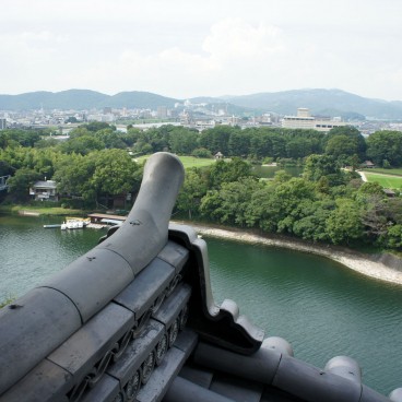 Koraku-en (Okayama), View on the Japanese garden from the castle