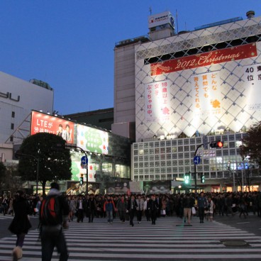christmas-ornaments-tokyo-9