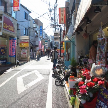 Gotoku-ji (Tokyo), A shopping street in Setagaya near the temple