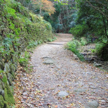 Mount Daimonji in Kyoto, Walking path in autumn 5