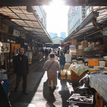 Tsukiji outer fish market (Tokyo)