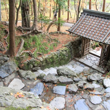 Saiho-ji Koke-dera temple (Kyoto), Gate and stone stairway