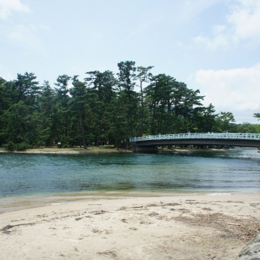 Amanohashidate, Bridge connecting the sandbar to the land 2