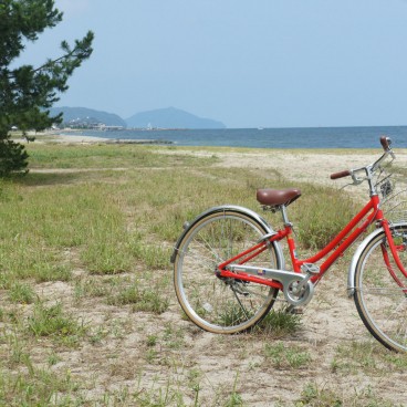 Amanohashidate, A bicycle on the white sand beach