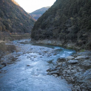 Sagano Scenic Railway (Kyoto), View on the Hozugawa River in winter 2