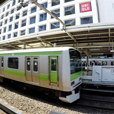 Yamanote train line in Tokyo