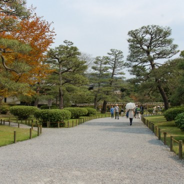 Byodo-in temple in Uji, Temple's grounds
