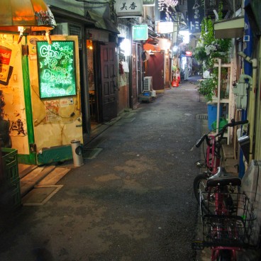 golden-gai-shinjuku-tokyo-16