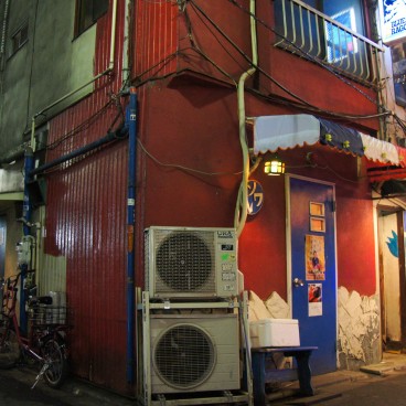 golden-gai-shinjuku-tokyo-17
