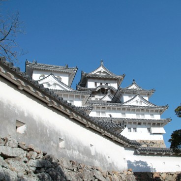 Himeji Castle, The defensive walls and the keep before the 2015 renovation 5