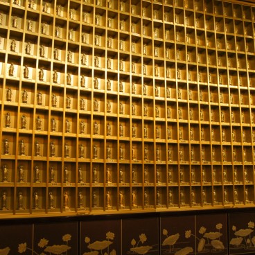 Ushiku Daibutsu Great Buddha in Ushiku (Ibaraki), 3,300 gilded Buddha room