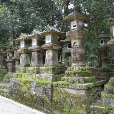 Kasuga Taisha Grand Shrine in Nara, Stone lanterns 3