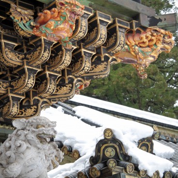 Toshogu (Nikko), Architectural detail 3