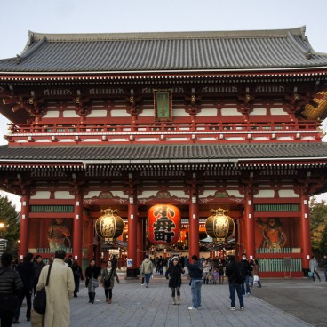 Senso-ji, Kaminarimon