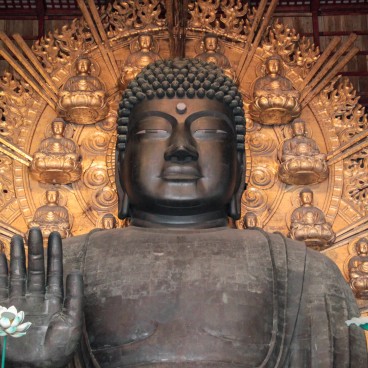 Todai-ji (Nara), Great Buddha statue in the Daibutsu-den 2