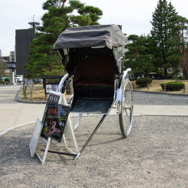 Matsumoto Castle, Rickshaw ride for tourists in the park