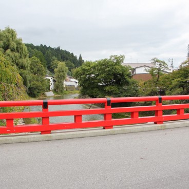 Takayama in the Japanese Alps, Red bridge 2