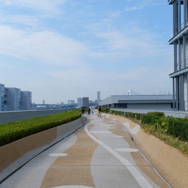 Rooftop garden above Toyosu Fish Intermediate Wholesale Market Building