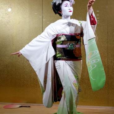 Maiko performing in Kyoto